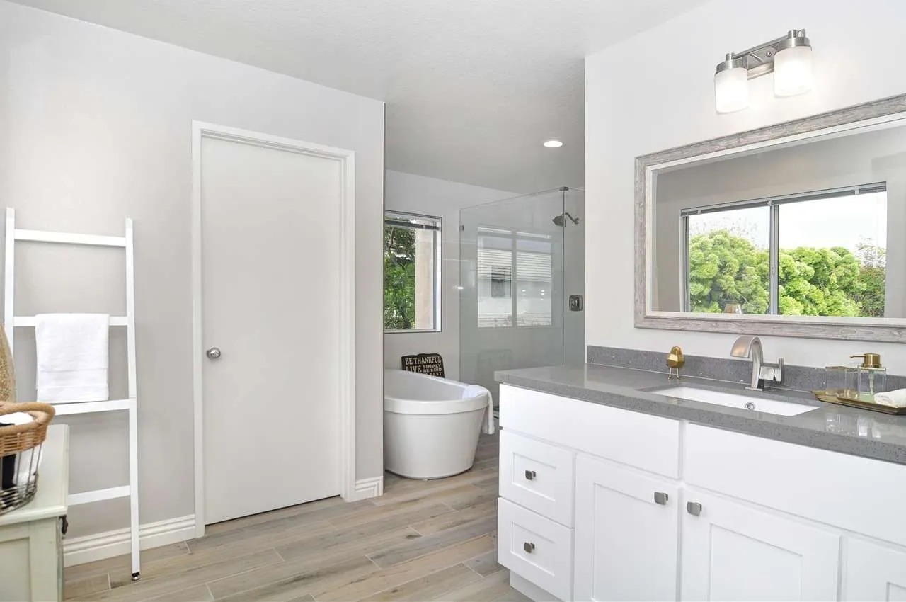 Small Bathroom Ideas: Smart Space-Saving Tips